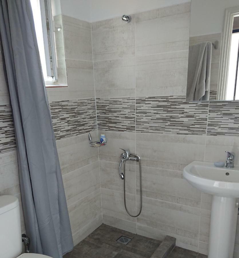 Katerina'S Apartment Пломарион Экстерьер фото